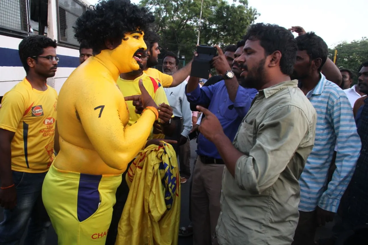 dhoni fan